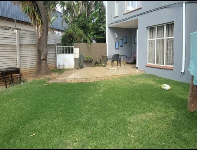 3 BEDROOM APARTMENT FOR SALE IN ELDORAIGNE